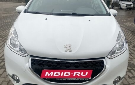 Peugeot 208 II, 2014 год, 870 000 рублей, 2 фотография