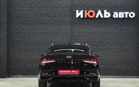 Hyundai Elantra, 2021 год, 2 730 000 рублей, 6 фотография