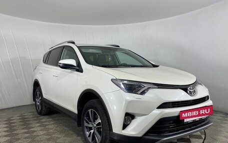 Toyota RAV4, 2016 год, 2 399 000 рублей, 3 фотография