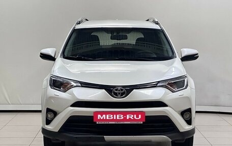 Toyota RAV4, 2017 год, 2 348 000 рублей, 3 фотография