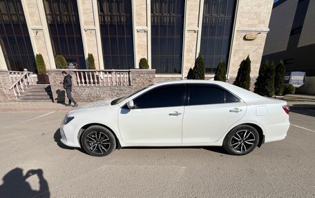 Toyota Camry, 2017 год, 2 550 000 рублей, 4 фотография