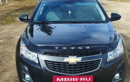 Chevrolet Cruze II, 2013 год, 895 000 рублей, 3 фотография