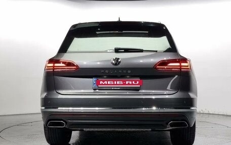 Volkswagen Touareg III, 2020 год, 5 860 000 рублей, 4 фотография