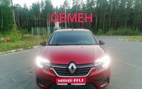 Renault Logan II, 2018 год, 949 000 рублей, 2 фотография