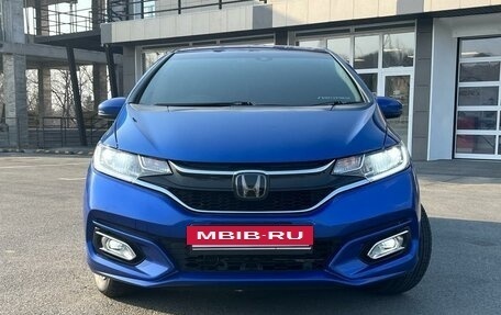 Honda Fit III, 2018 год, 1 325 000 рублей, 2 фотография