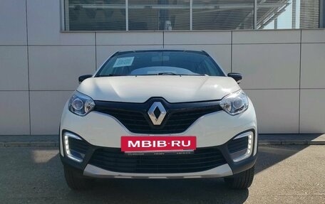 Renault Kaptur I рестайлинг, 2016 год, 1 550 000 рублей, 2 фотография
