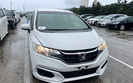 Honda Fit III, 2019 год, 990 000 рублей, 2 фотография