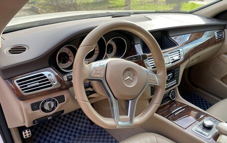 Mercedes-Benz CLS, 2012 год, 2 700 000 рублей, 6 фотография