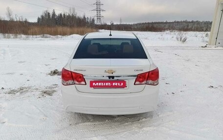 Chevrolet Cruze II, 2013 год, 899 000 рублей, 3 фотография
