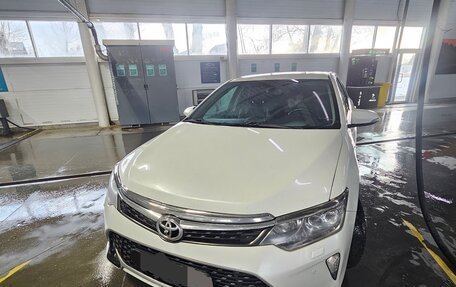 Toyota Camry, 2017 год, 2 450 000 рублей, 2 фотография
