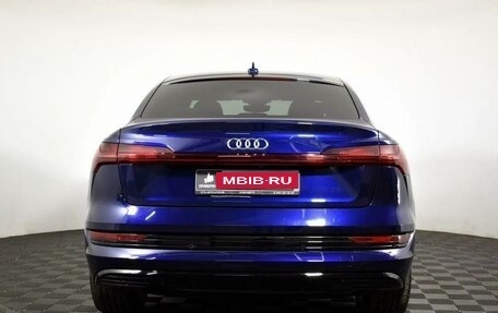 Audi e-tron I, 2020 год, 5 030 000 рублей, 5 фотография