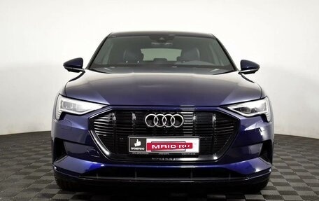 Audi e-tron I, 2020 год, 5 030 000 рублей, 2 фотография