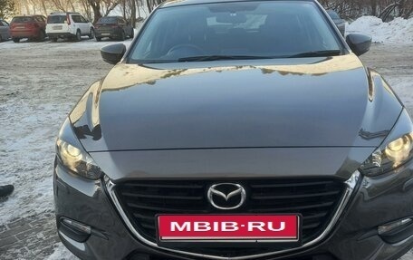 Mazda Axela, 2017 год, 1 550 000 рублей, 2 фотография