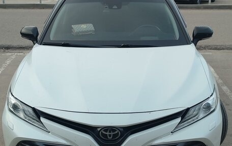 Toyota Camry, 2020 год, 3 350 000 рублей, 3 фотография