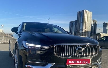 Volvo S90 II рестайлинг, 2018 год, 3 490 000 рублей, 5 фотография