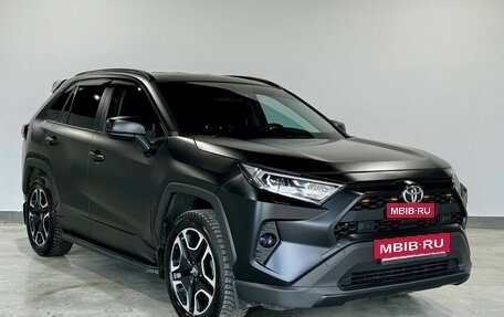 Toyota RAV4, 2021 год, 4 150 000 рублей, 3 фотография