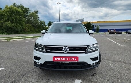 Volkswagen Tiguan II, 2017 год, 3 085 000 рублей, 6 фотография