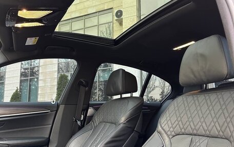 BMW 5 серия, 2017 год, 4 050 000 рублей, 3 фотография