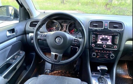 Volkswagen Golf VI, 2009 год, 850 000 рублей, 2 фотография