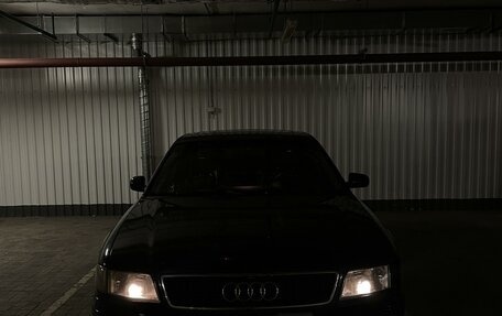 Audi A8, 1997 год, 550 000 рублей, 4 фотография