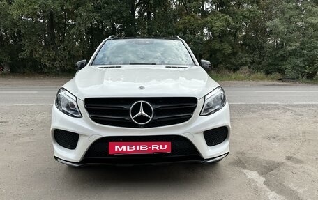 Mercedes-Benz GLE, 2017 год, 4 799 900 рублей, 2 фотография