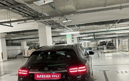 Mercedes-Benz GLA, 2018 год, 3 200 000 рублей, 4 фотография
