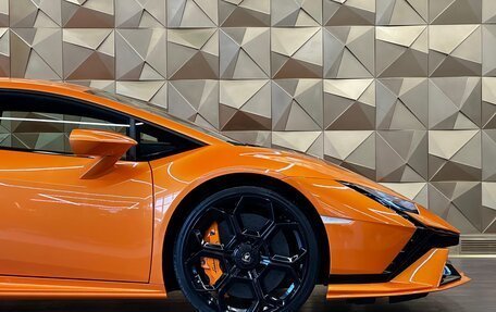 Lamborghini Huracán, 2023 год, 54 700 000 рублей, 3 фотография