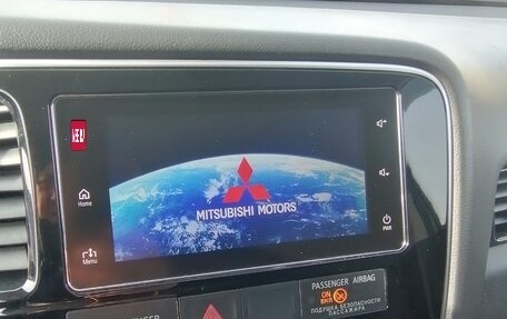 Mitsubishi Outlander III рестайлинг 3, 2017 год, 2 698 000 рублей, 4 фотография