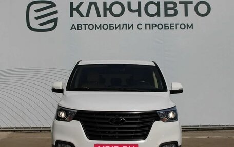 Hyundai H-1 II рестайлинг, 2019 год, 3 179 000 рублей, 2 фотография