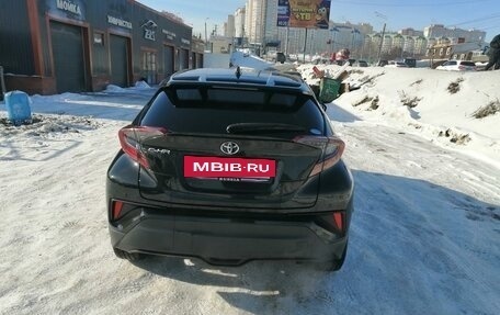 Toyota C-HR I рестайлинг, 2018 год, 2 500 000 рублей, 2 фотография