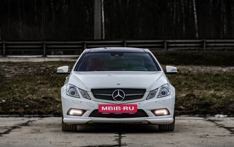 Mercedes-Benz E-Класс, 2010 год, 1 747 070 рублей, 3 фотография