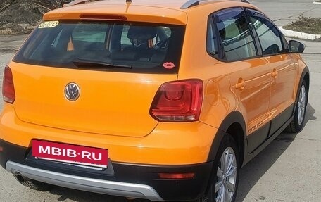 Volkswagen Polo VI (EU Market), 2011 год, 960 000 рублей, 2 фотография