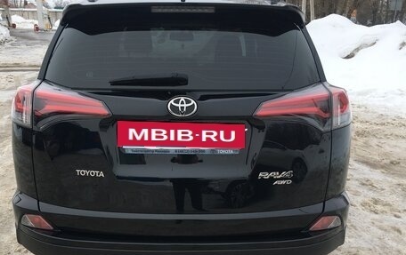 Toyota RAV4, 2017 год, 2 750 000 рублей, 4 фотография