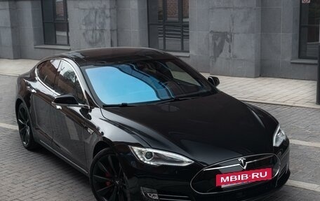 Tesla Model S I, 2015 год, 3 490 000 рублей, 2 фотография