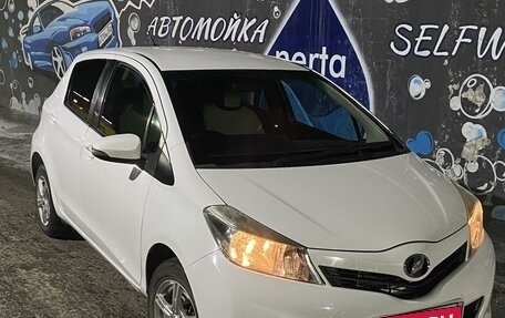 Toyota Vitz, 2012 год, 735 000 рублей, 4 фотография