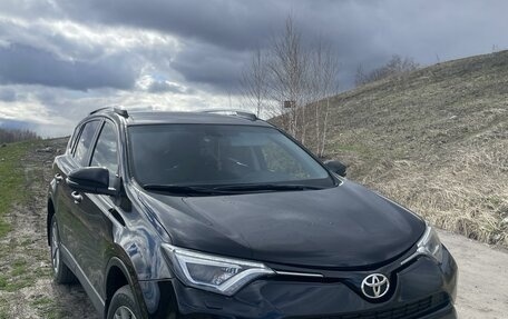 Toyota RAV4, 2019 год, 2 900 000 рублей, 2 фотография