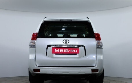 Toyota Land Cruiser Prado 150 рестайлинг 2, 2013 год, 3 119 000 рублей, 6 фотография