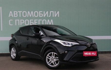 Toyota C-HR I рестайлинг, 2022 год, 2 820 000 рублей, 3 фотография