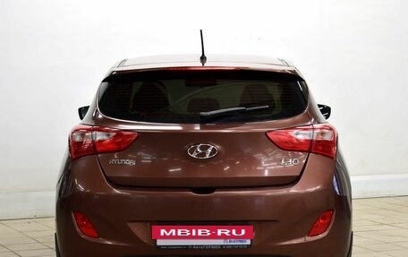 Hyundai i30 II рестайлинг, 2012 год, 925 000 рублей, 3 фотография