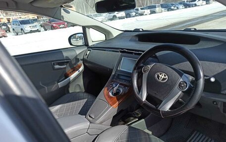 Toyota Prius, 2010 год, 850 000 рублей, 6 фотография