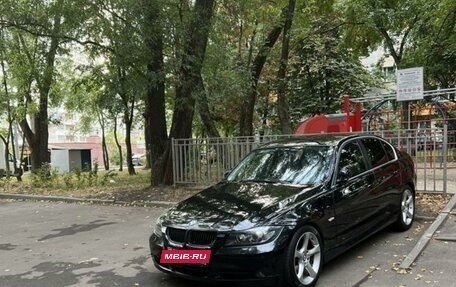 BMW 3 серия, 2007 год, 1 060 000 рублей, 3 фотография