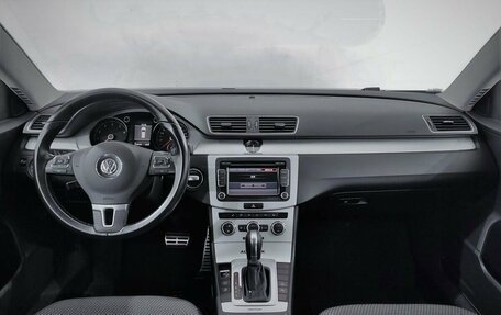 Volkswagen Passat B7, 2014 год, 1 636 000 рублей, 5 фотография