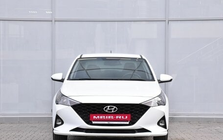 Hyundai Solaris II рестайлинг, 2021 год, 1 996 000 рублей, 4 фотография