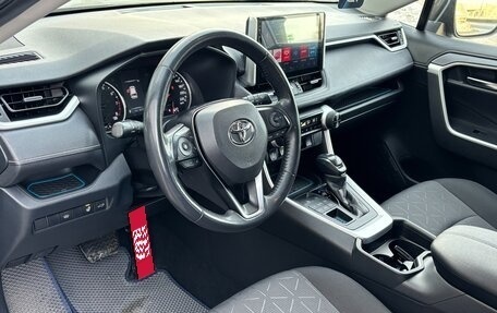 Toyota RAV4, 2021 год, 4 190 000 рублей, 4 фотография