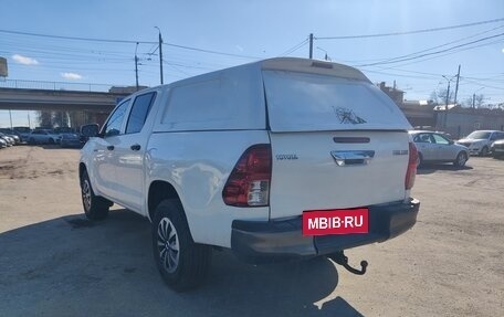 Toyota Hilux VIII, 2016 год, 2 800 000 рублей, 5 фотография
