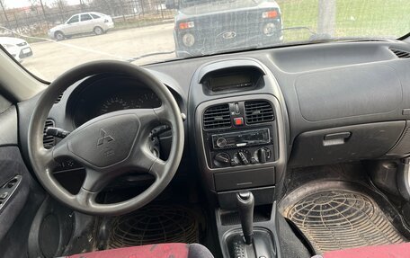 Mitsubishi Carisma I, 2001 год, 250 000 рублей, 3 фотография