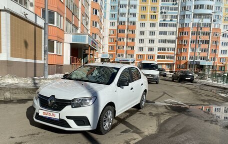 Renault Logan II, 2018 год, 735 000 рублей, 2 фотография