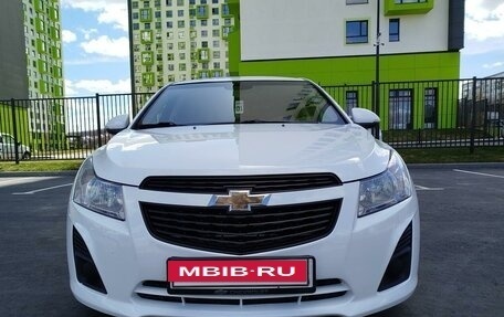 Chevrolet Cruze II, 2014 год, 980 000 рублей, 5 фотография
