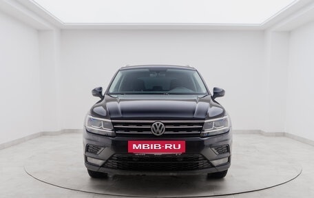 Volkswagen Tiguan II, 2017 год, 2 140 000 рублей, 2 фотография