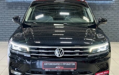 Volkswagen Tiguan II, 2018 год, 2 857 000 рублей, 2 фотография